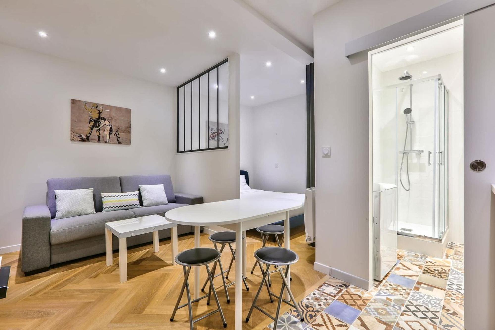 Bonne Nouvelle 2e 4p Apartment Paris