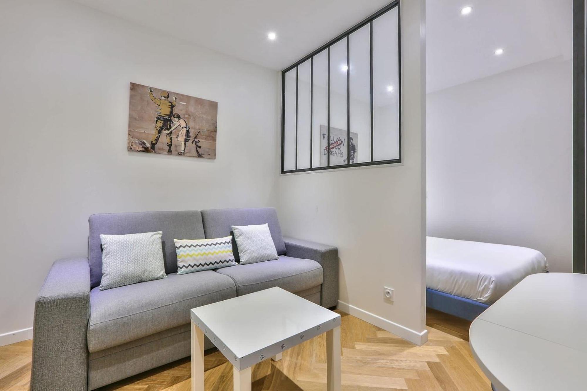 Bonne Nouvelle 2e 4p Apartment Paris